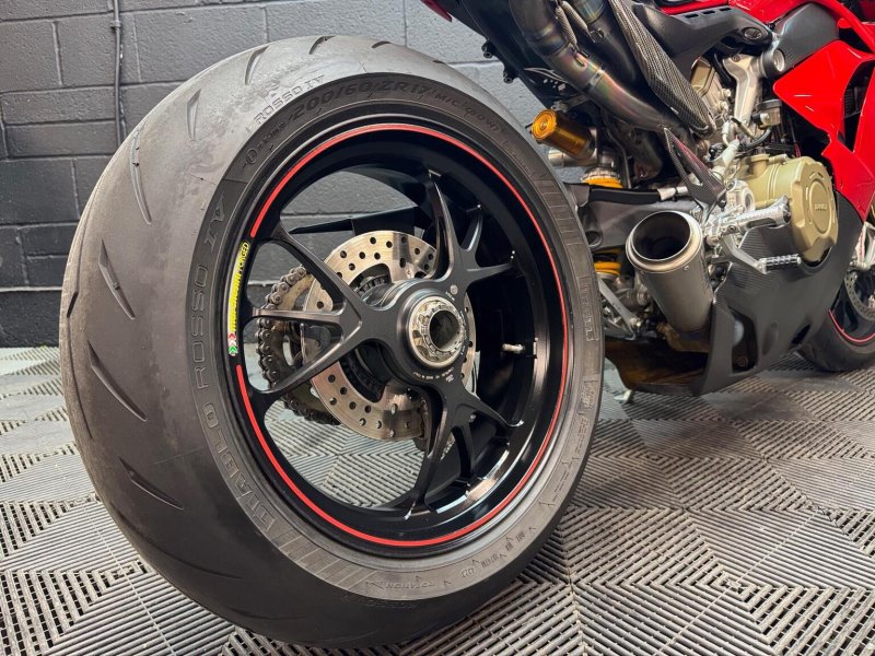 DUCATI PANIGALE V4S