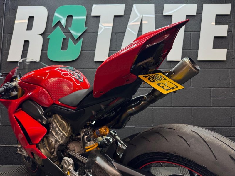 DUCATI PANIGALE V4S