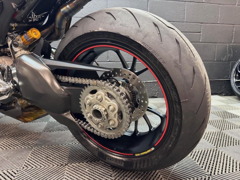 DUCATI PANIGALE V4S