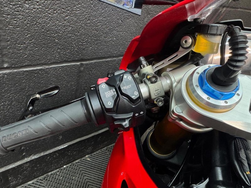 DUCATI PANIGALE V4S
