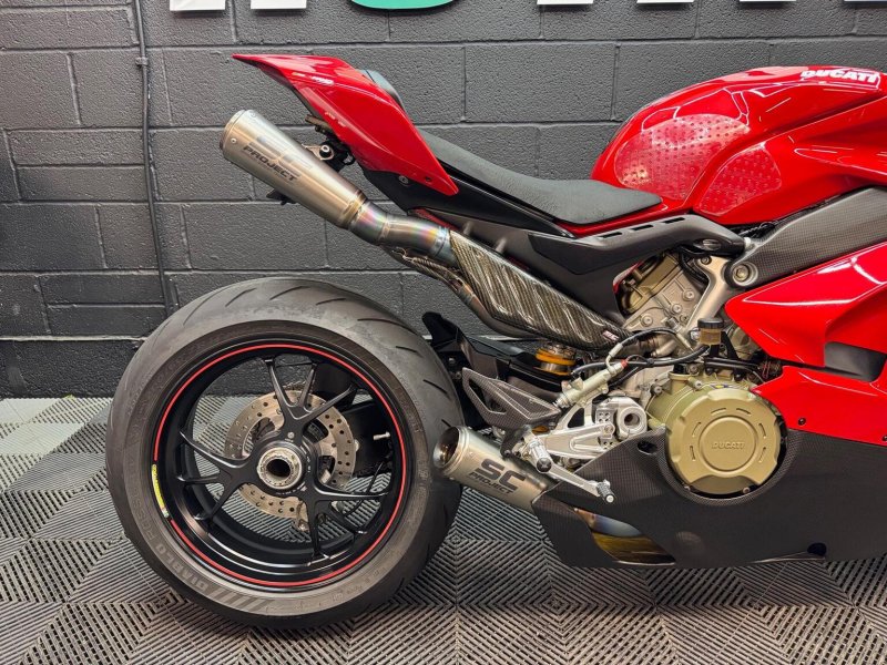 DUCATI PANIGALE V4S