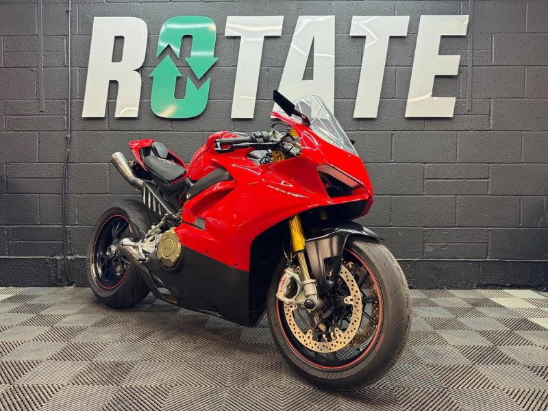 DUCATI PANIGALE V4S