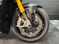 DUCATI STREETFIGHTER V4S