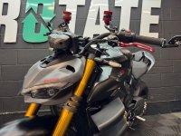 DUCATI STREETFIGHTER V4S