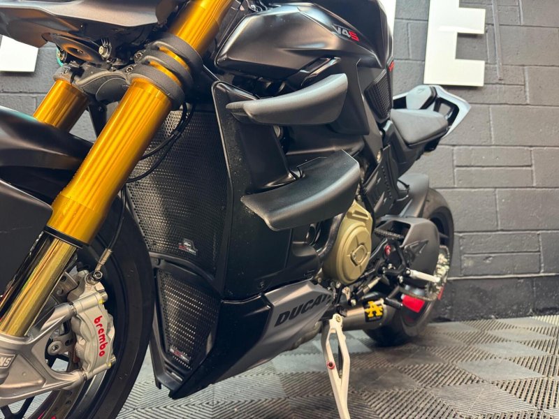 DUCATI STREETFIGHTER V4S