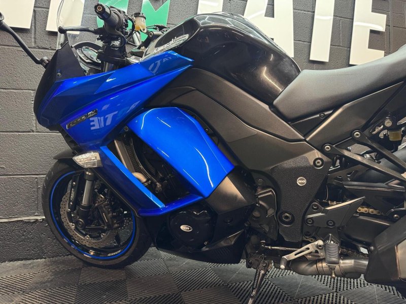 KAWASAKI Z1000