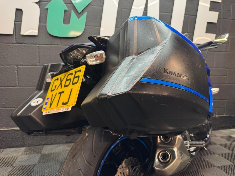 KAWASAKI Z1000