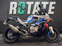 BMW M1000XR