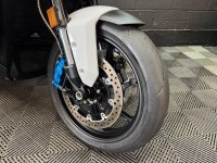 BMW M1000XR