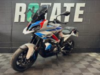 BMW M1000XR