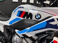 BMW M1000XR