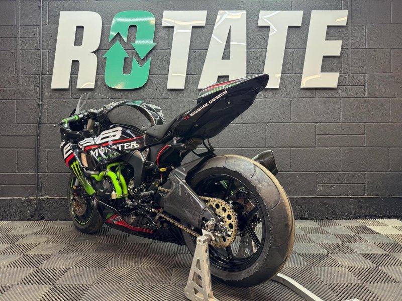 KAWASAKI NINJA ZX-6R