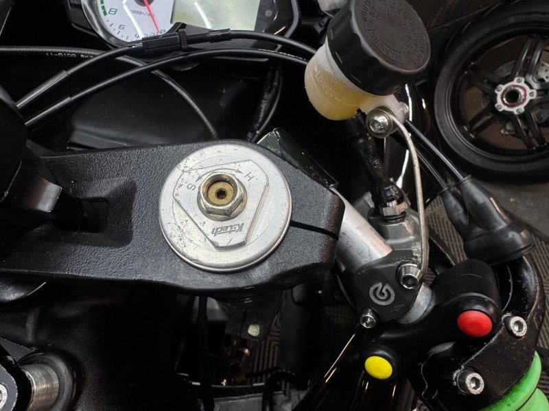 KAWASAKI NINJA ZX-6R