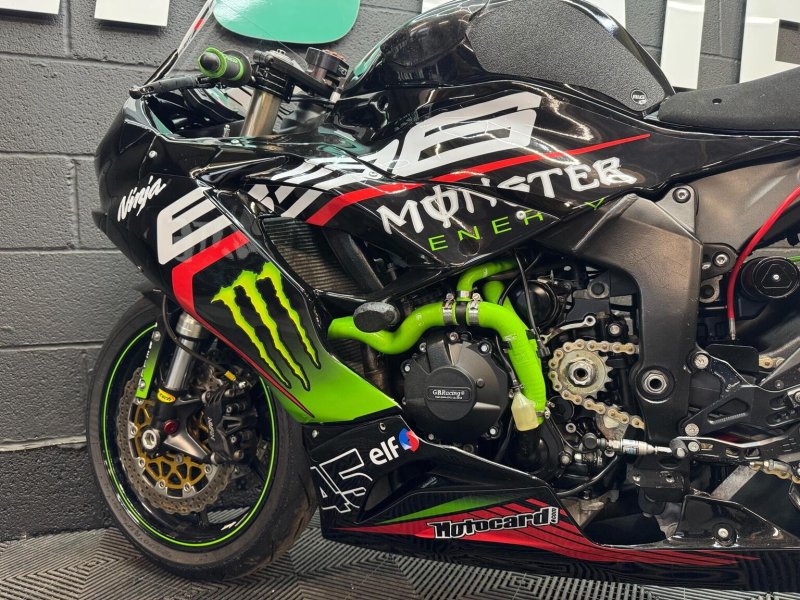KAWASAKI NINJA ZX-6R