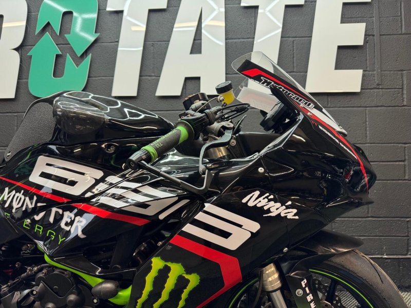 KAWASAKI NINJA ZX-6R