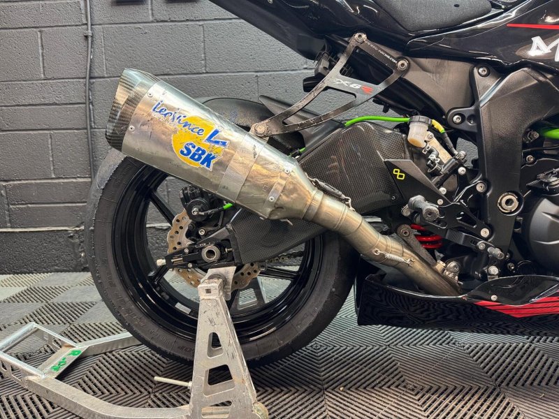 KAWASAKI NINJA ZX-6R