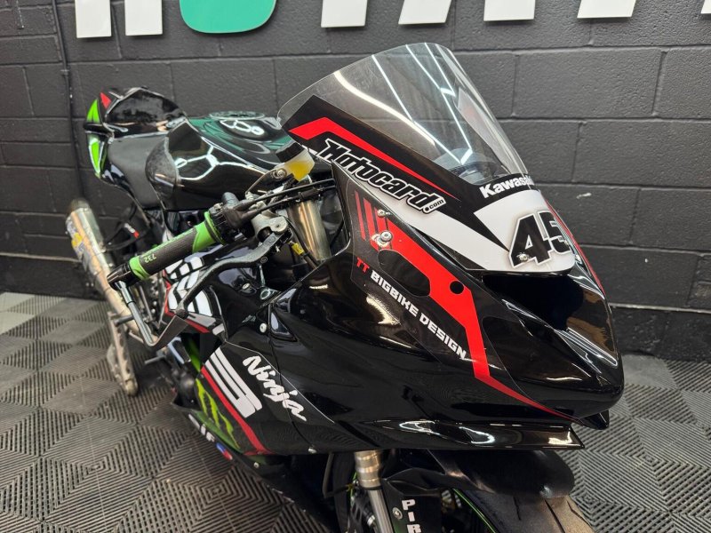 KAWASAKI NINJA ZX-6R