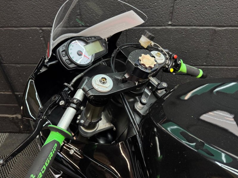 KAWASAKI NINJA ZX-6R