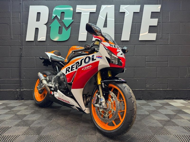 HONDA CBR1000RR Fireblade