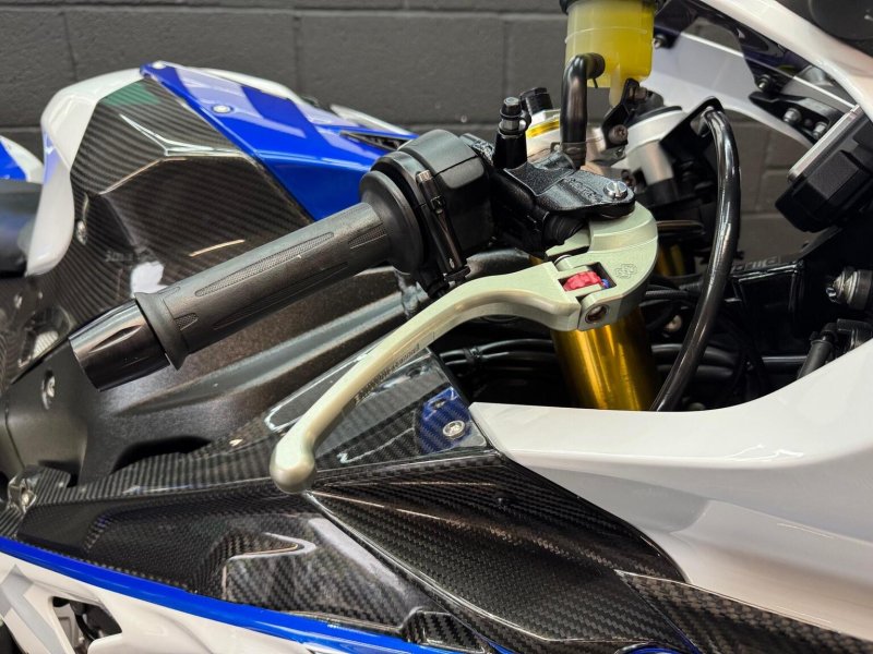 BMW HP4