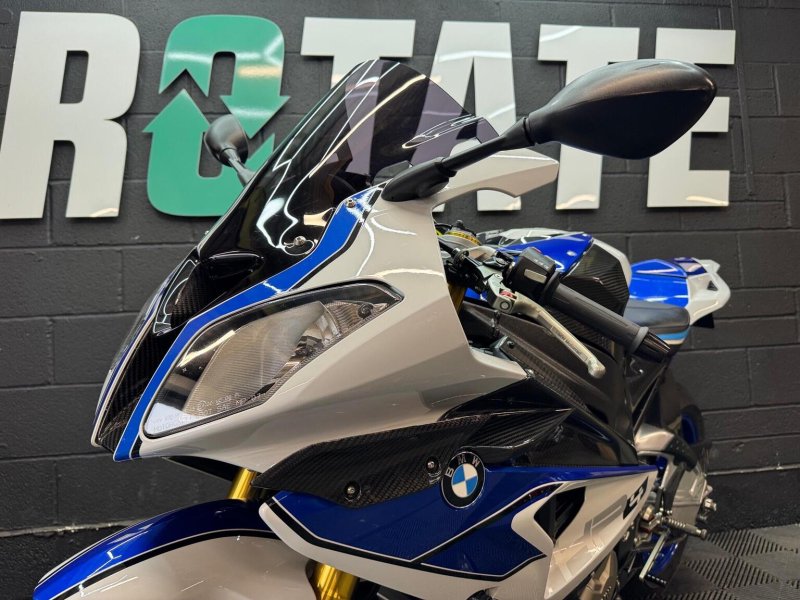 BMW HP4