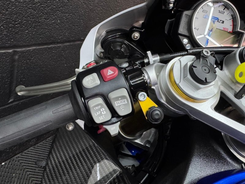 BMW HP4