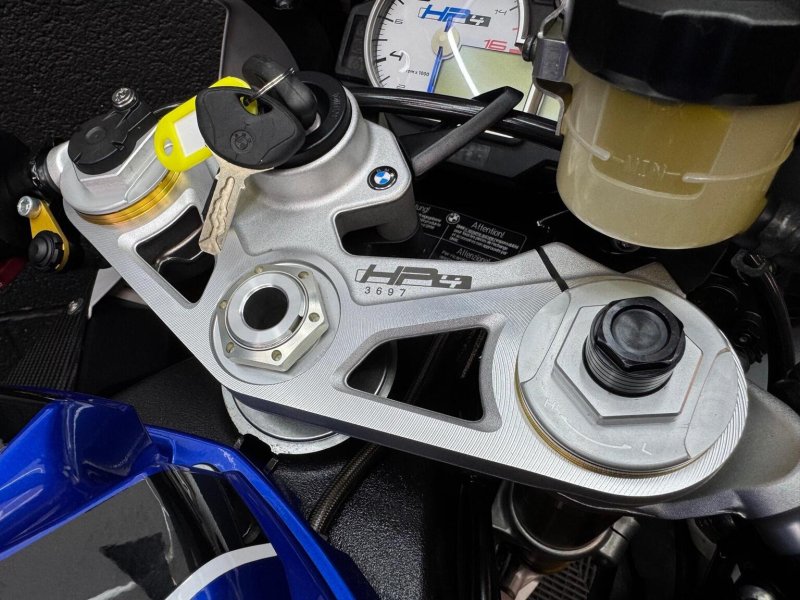 BMW HP4