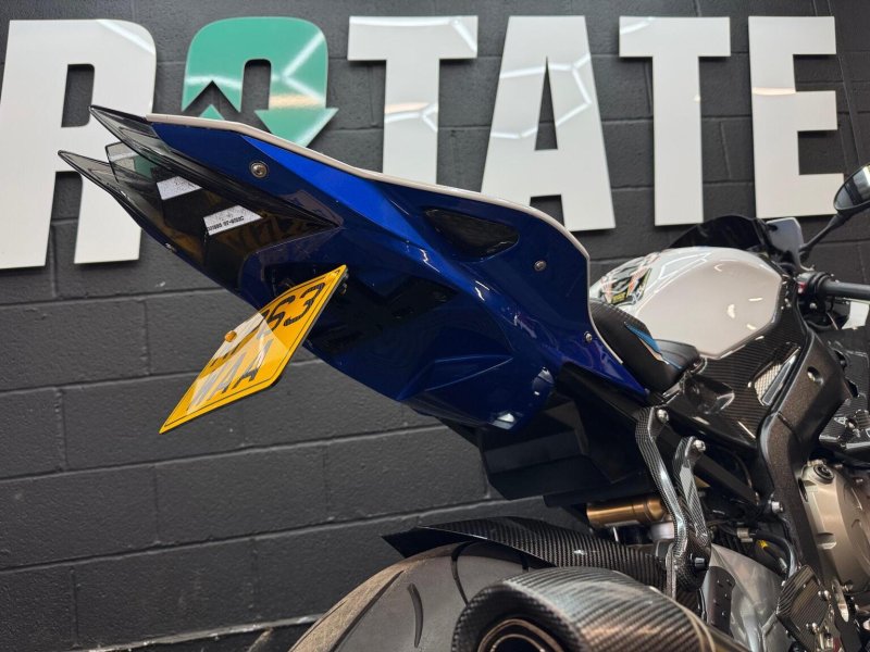 BMW HP4
