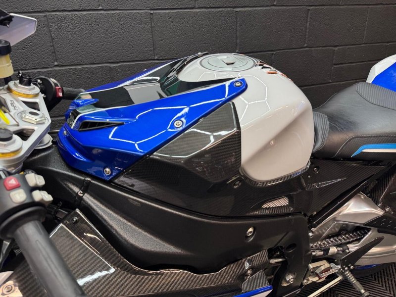 BMW HP4