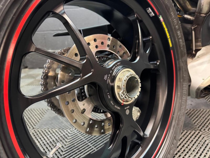 DUCATI PANIGALE V4S