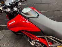 DUCATI Hypermotard