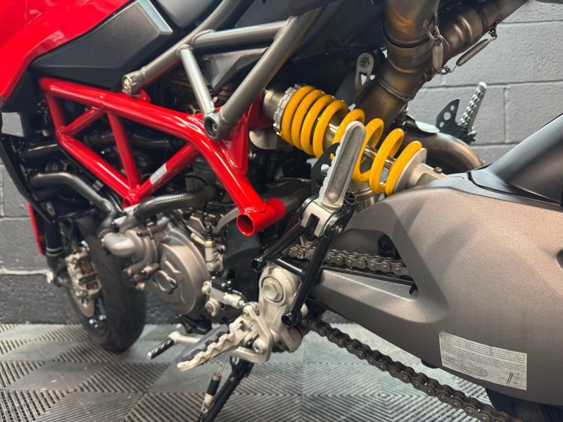 DUCATI Hypermotard