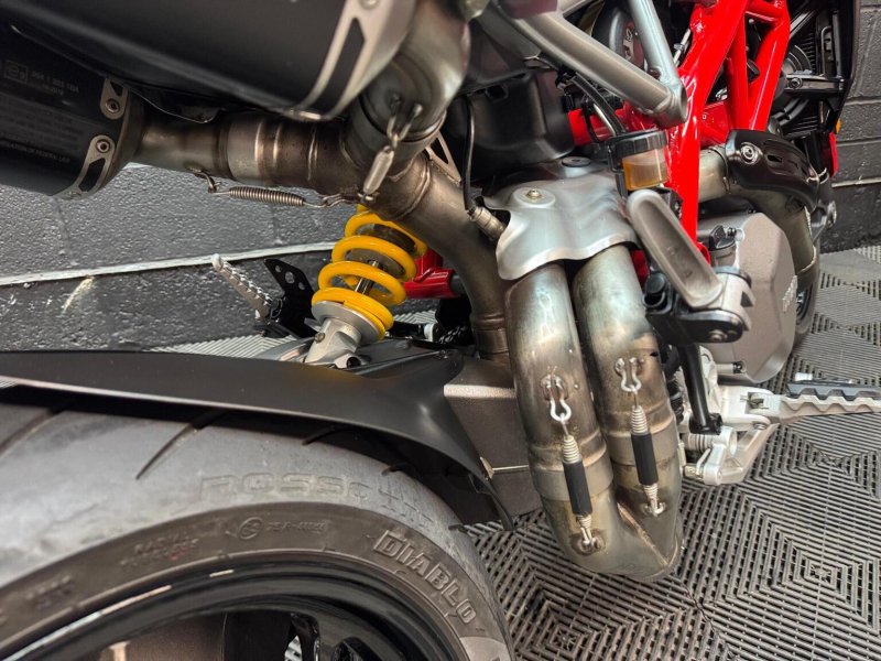 DUCATI Hypermotard