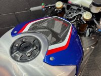 BMW HP4