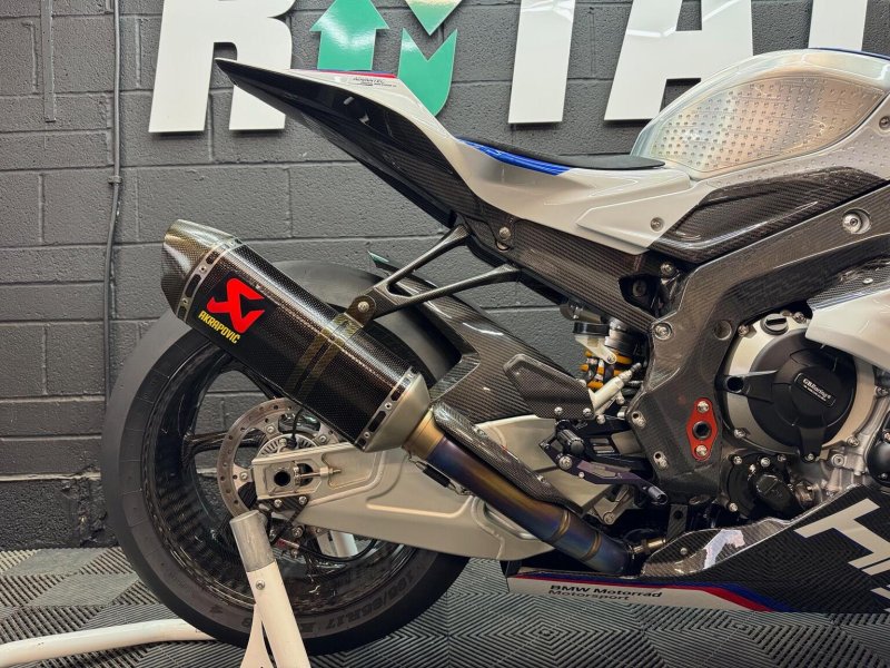 BMW HP4