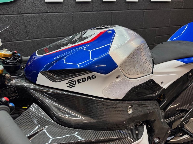 BMW HP4
