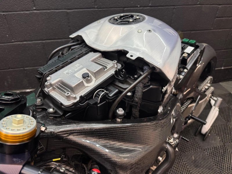 BMW HP4