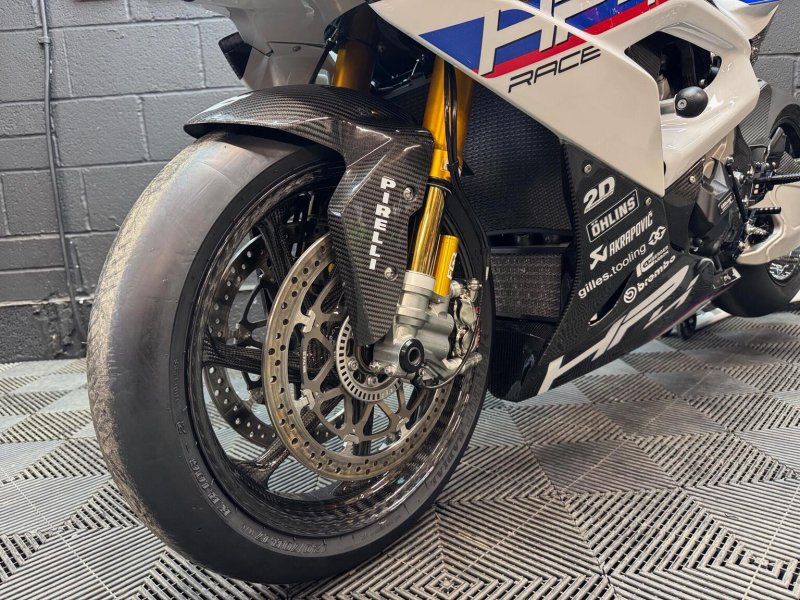 BMW HP4