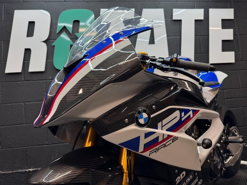 BMW HP4