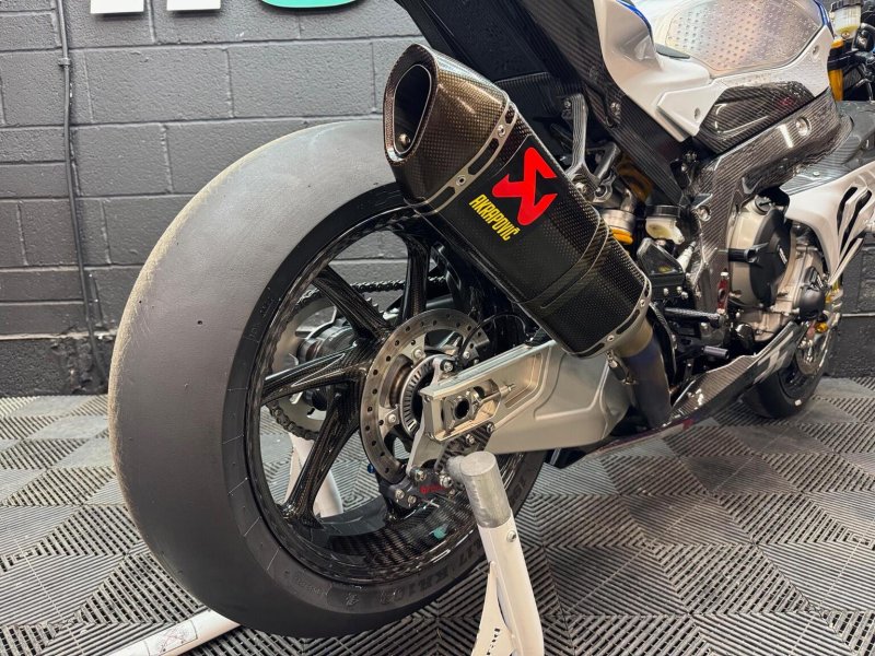 BMW HP4