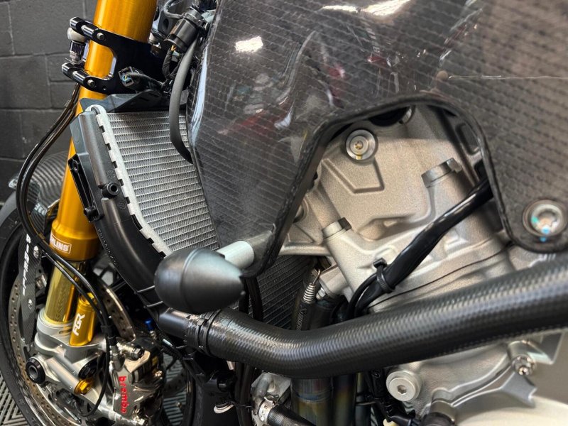 BMW HP4