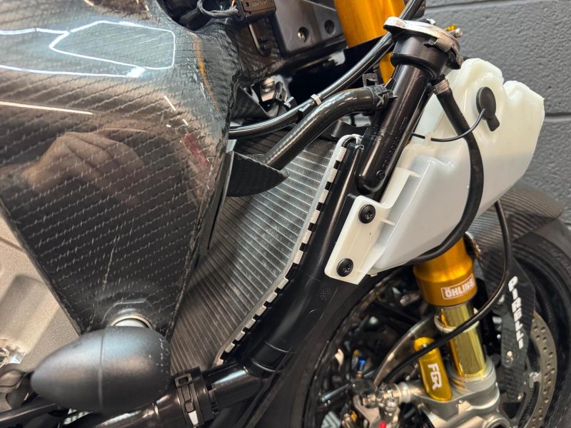 BMW HP4